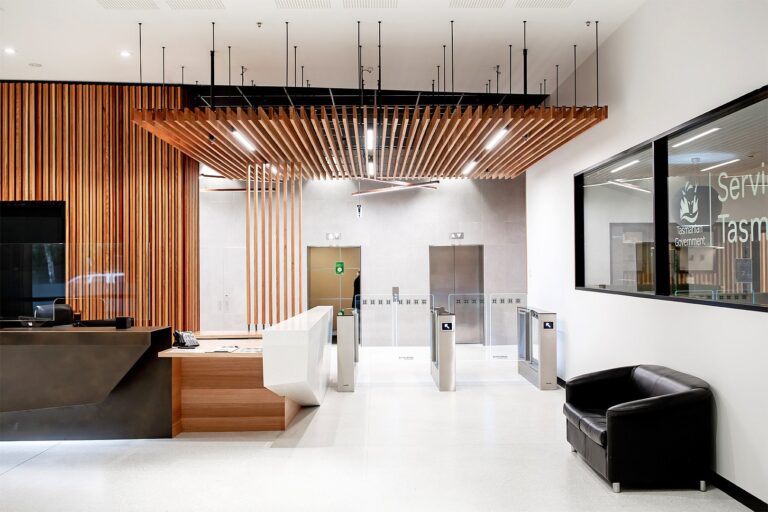 Avtomatizirana vrata v športne in turistične objekte